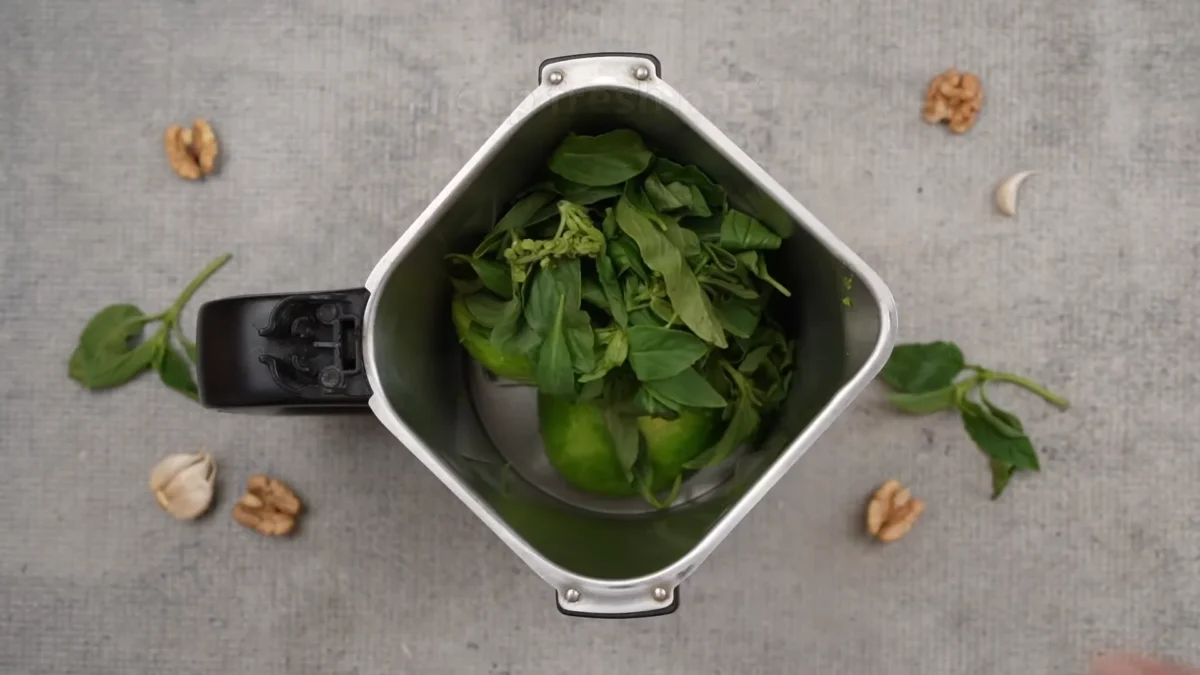 Prepare the Avocado Pesto