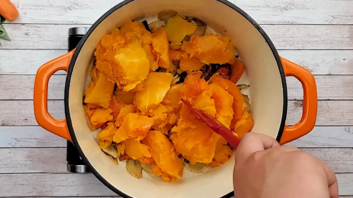 Roasted Butternut Squash Soup 8 Combine Ingredients