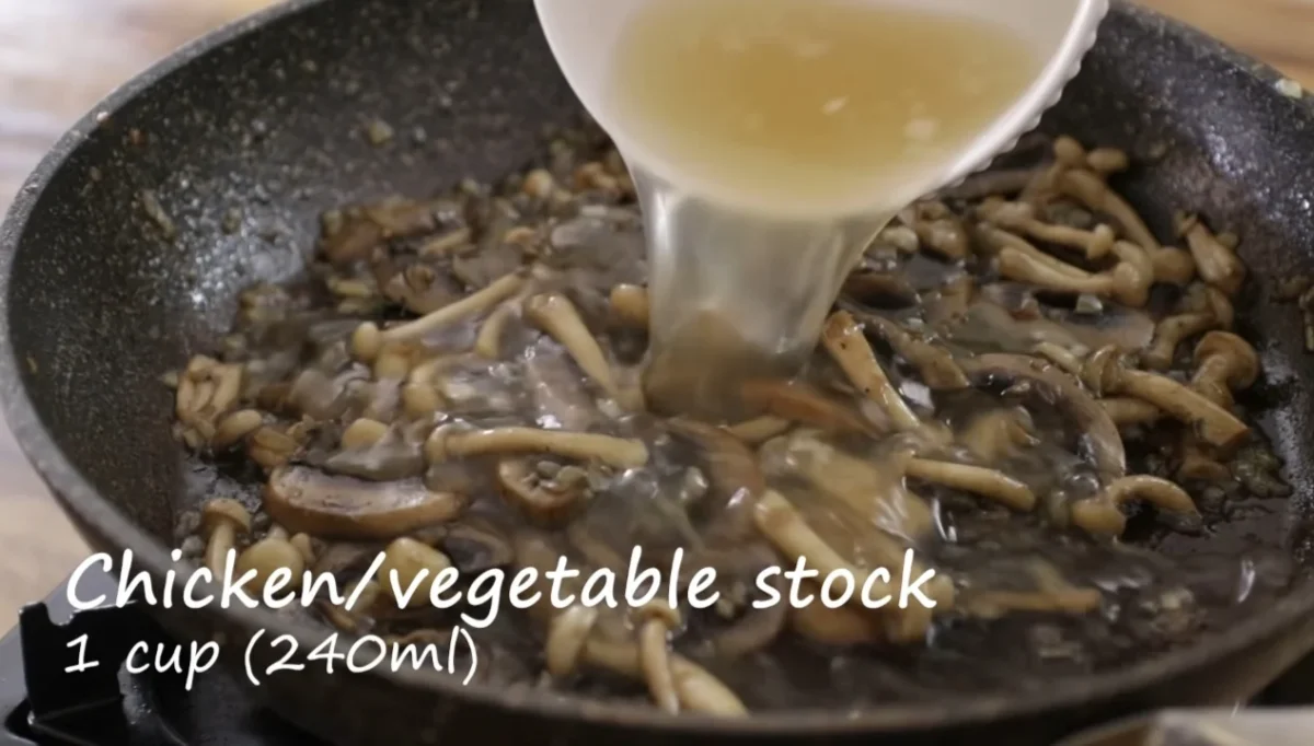 Mushroom Garlic Spaghetti 10 Make the Sauce