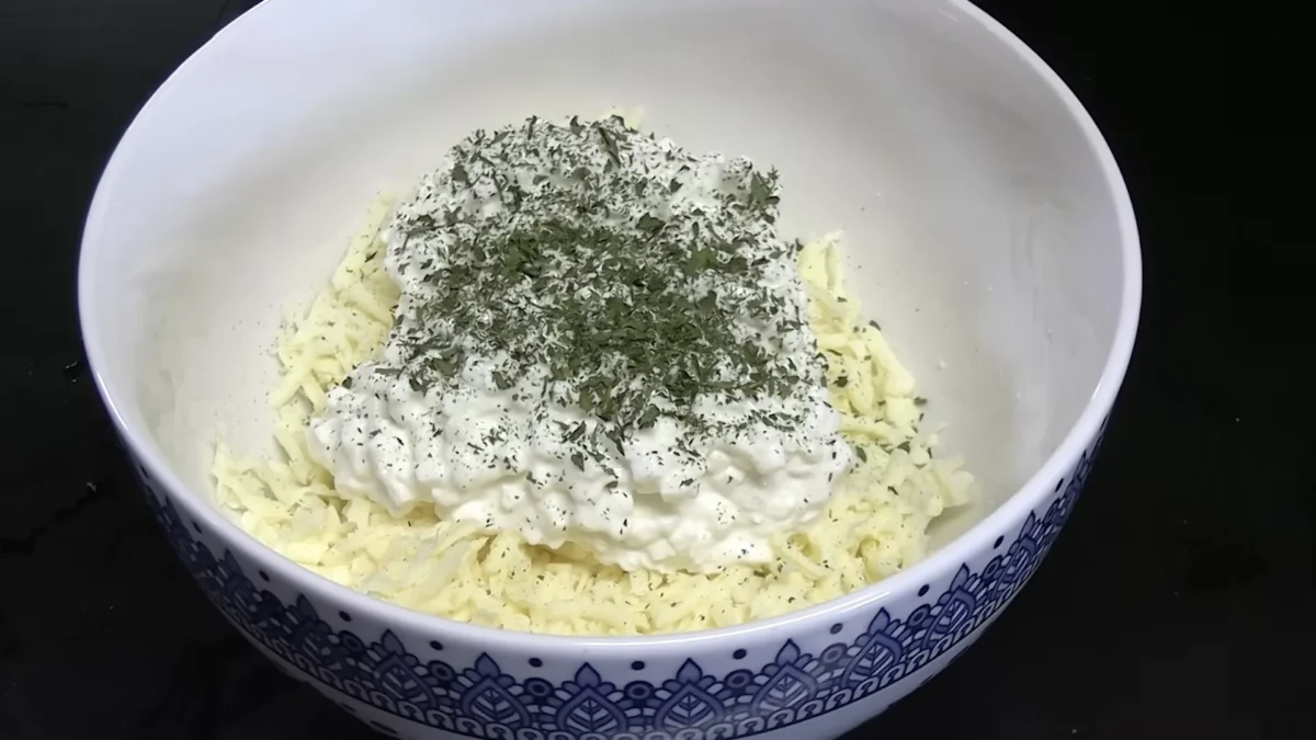 Spinach Ravioli Lasagna 4 Make the Ricotta Filling