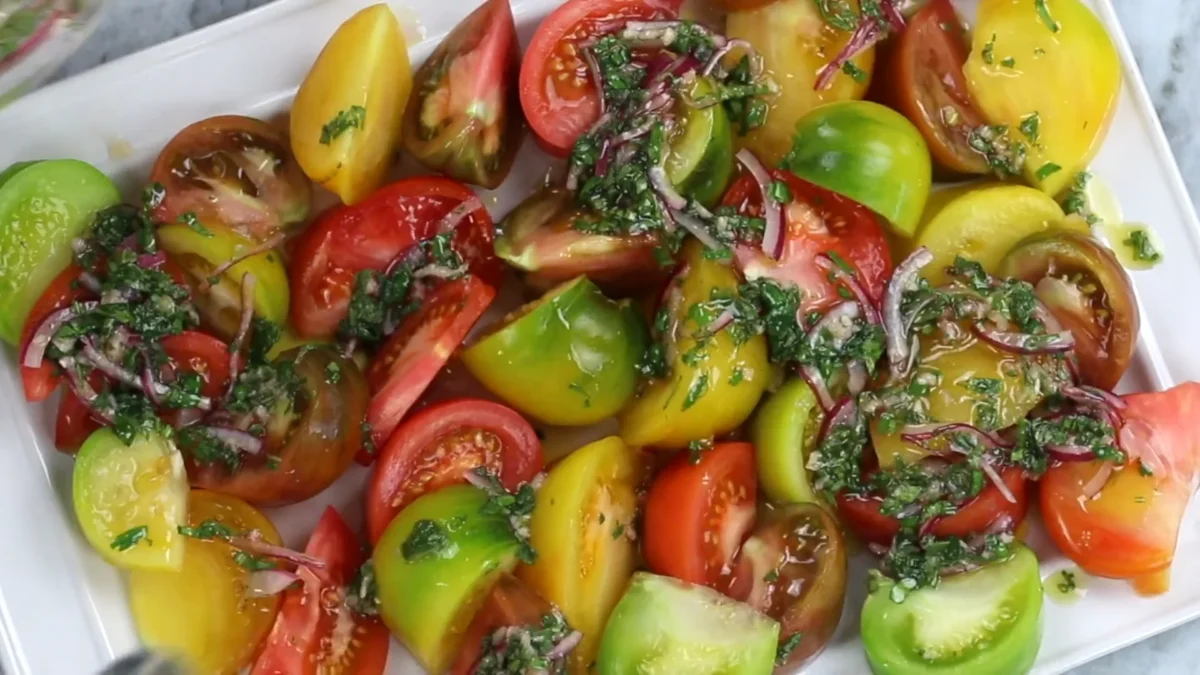 Heirloom Tomato Salad 8 Add Balsamic Glaze